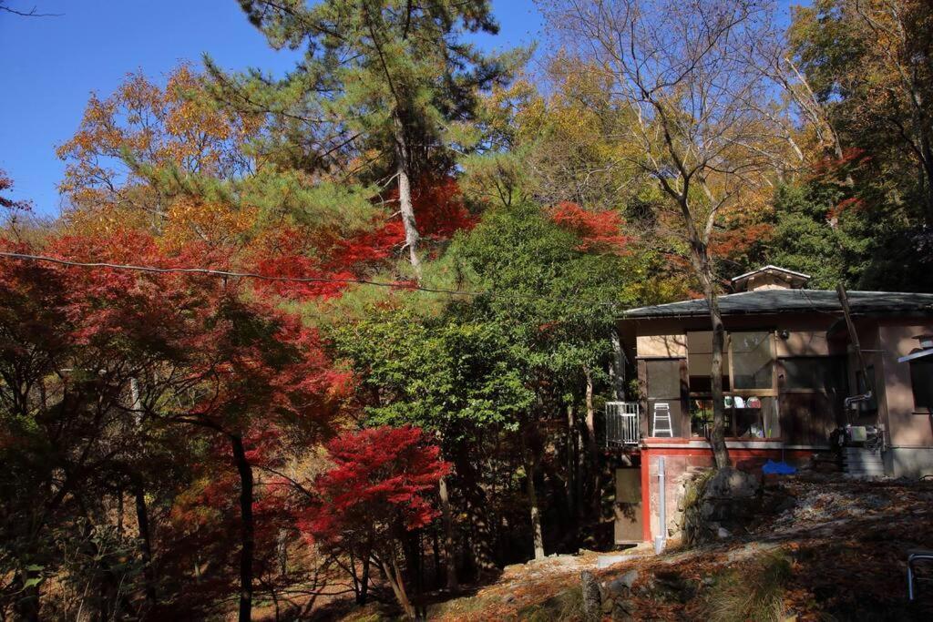 Hat Byakugoji, Japanese Traditional Fireplace　Hat白毫寺　自然豊富な別荘地にある囲炉裏付き一軒家 奈良市 エクステリア 写真